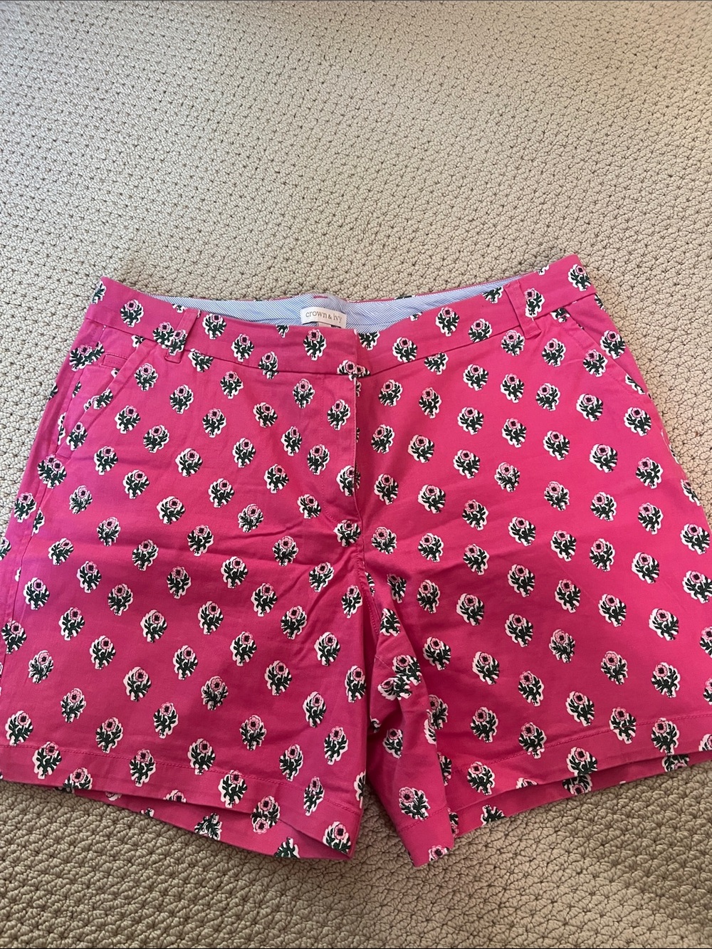 crown & ivy Hot Pink Floral Print Women’s Shorts
